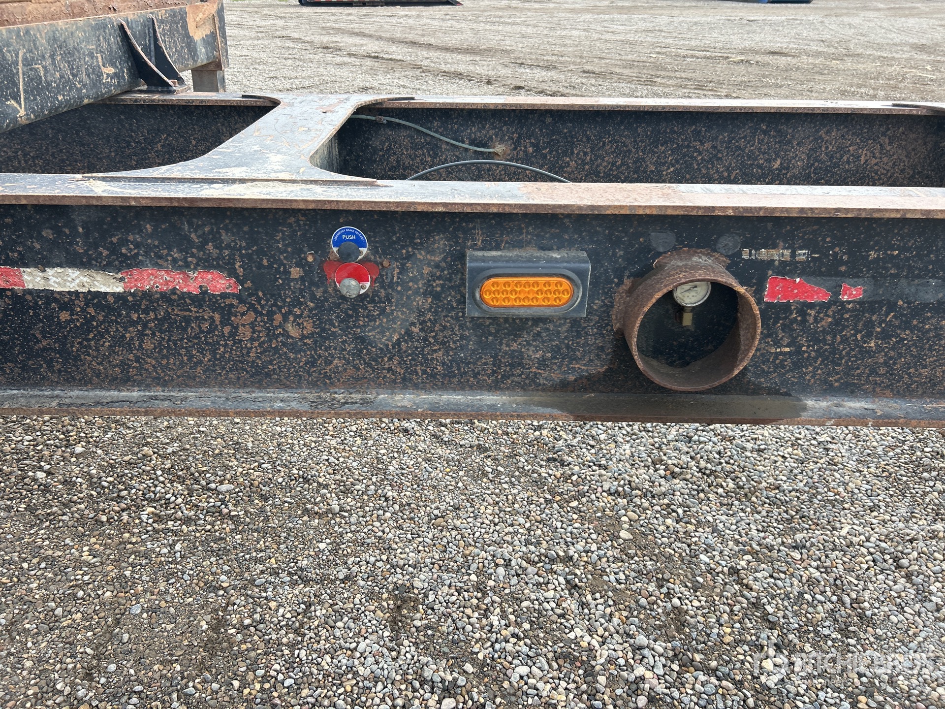 2012 Freflyt 53 ft Tri/A Hayrack
