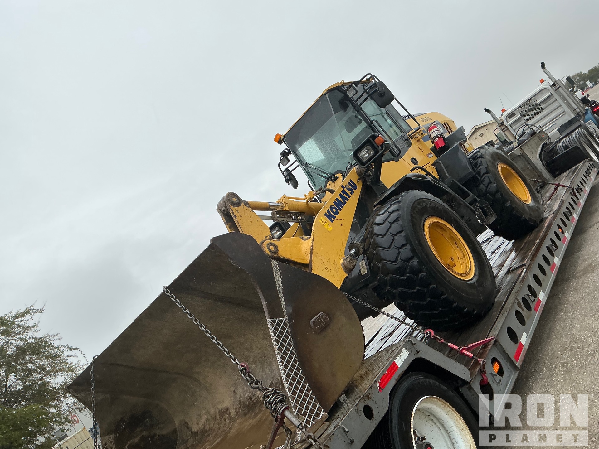 2017 Komatsu WA270-8