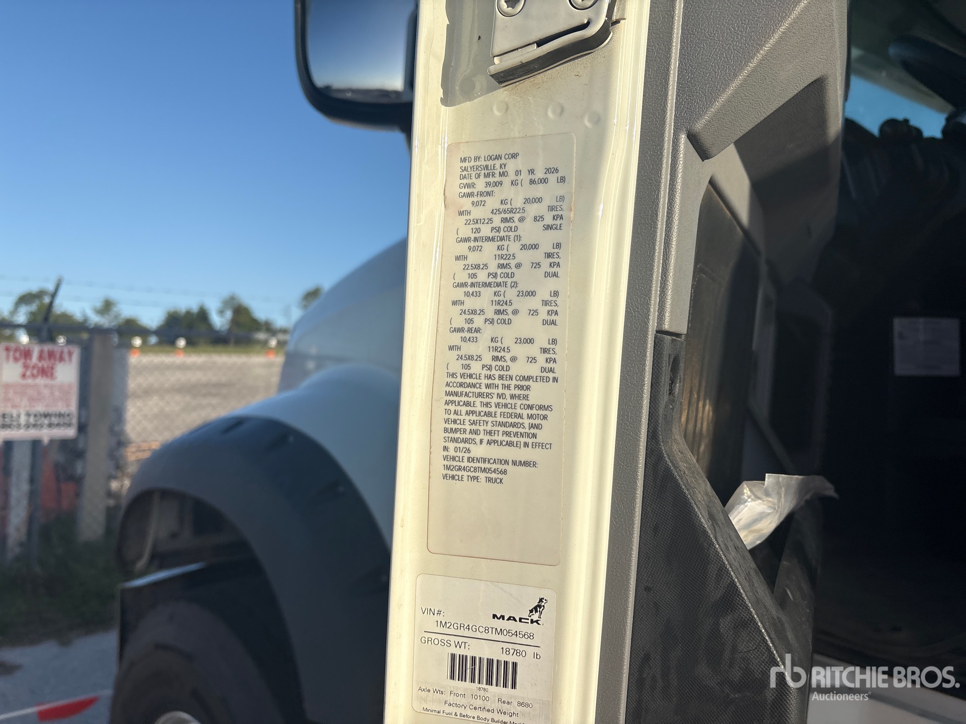 2026 Mack GR64F