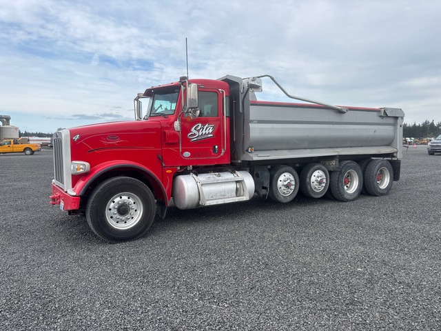2014 Peterbilt 367 10x4 Quad/A Dump Truck