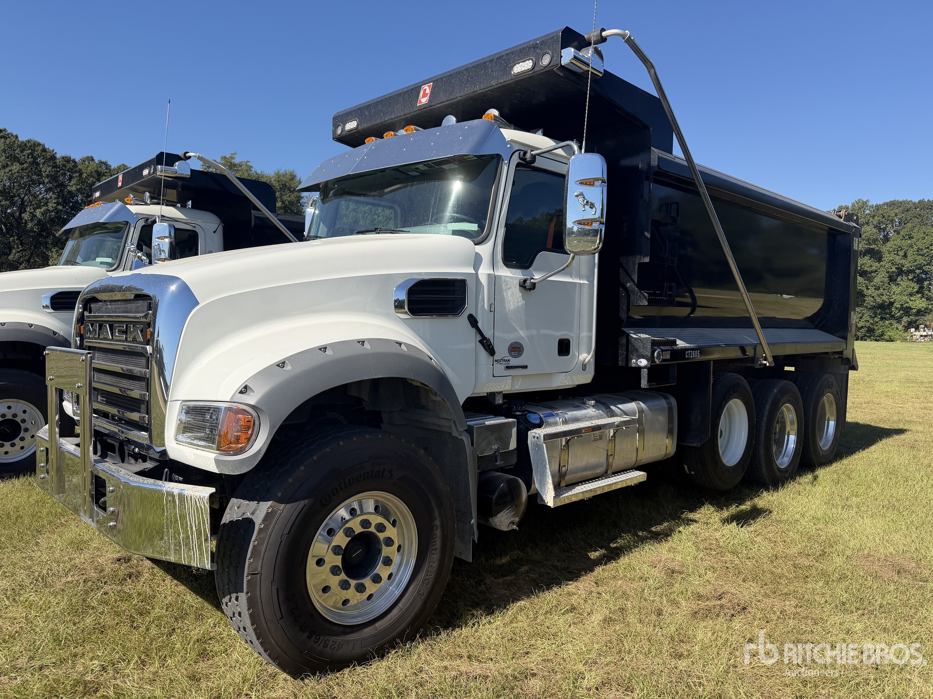 2026 Mack GR64F