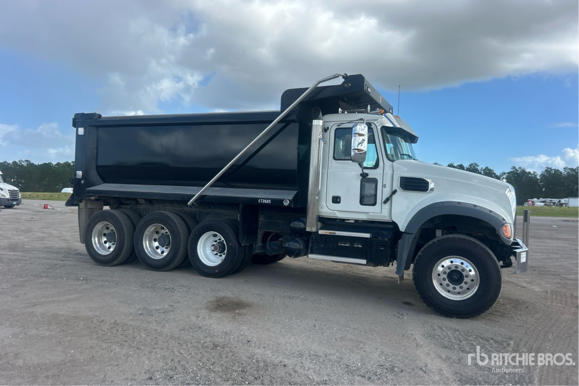 2026 Mack GR64F