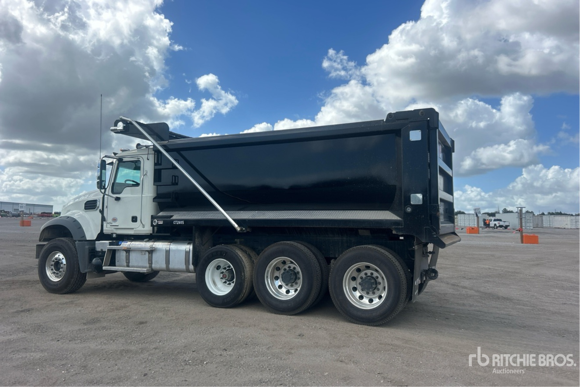 2026 Mack GR64F