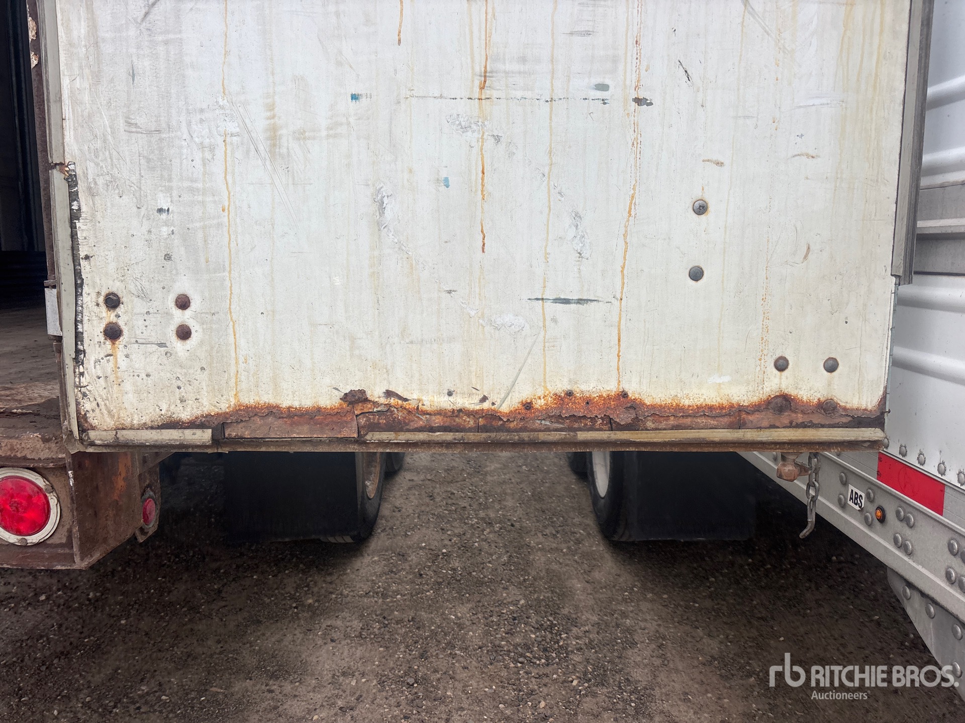 2007 Wabash 53 ft x 102 in T/A