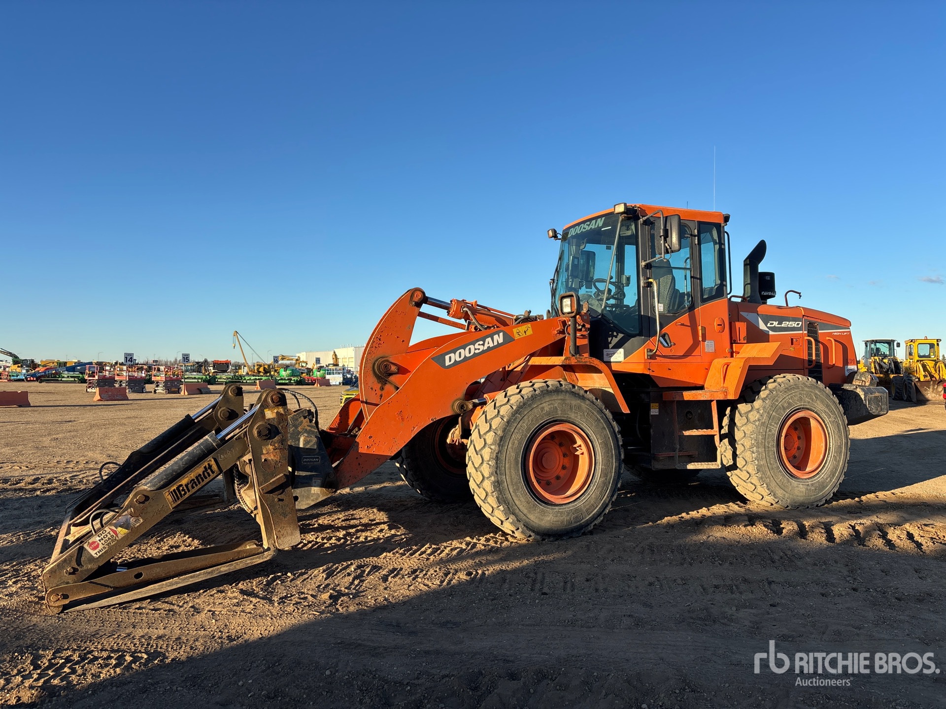 Photo of 2015 Doosan DL-250-5