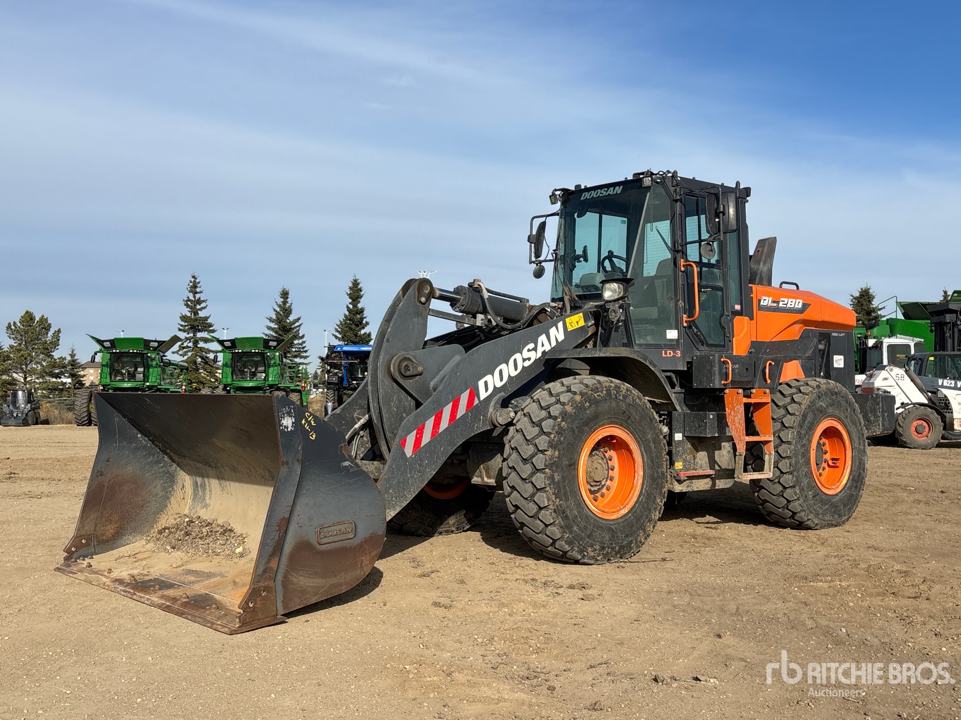 Photo of 2022 Doosan DL280-7