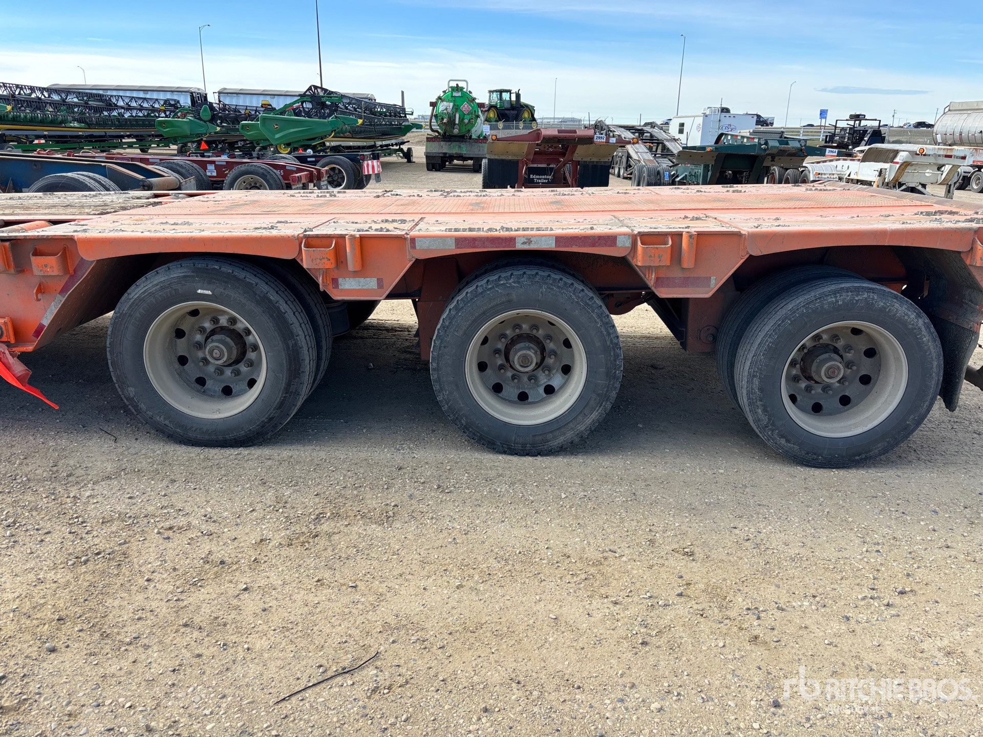 2017 Doepker 45 TON 55 FT TRI/A