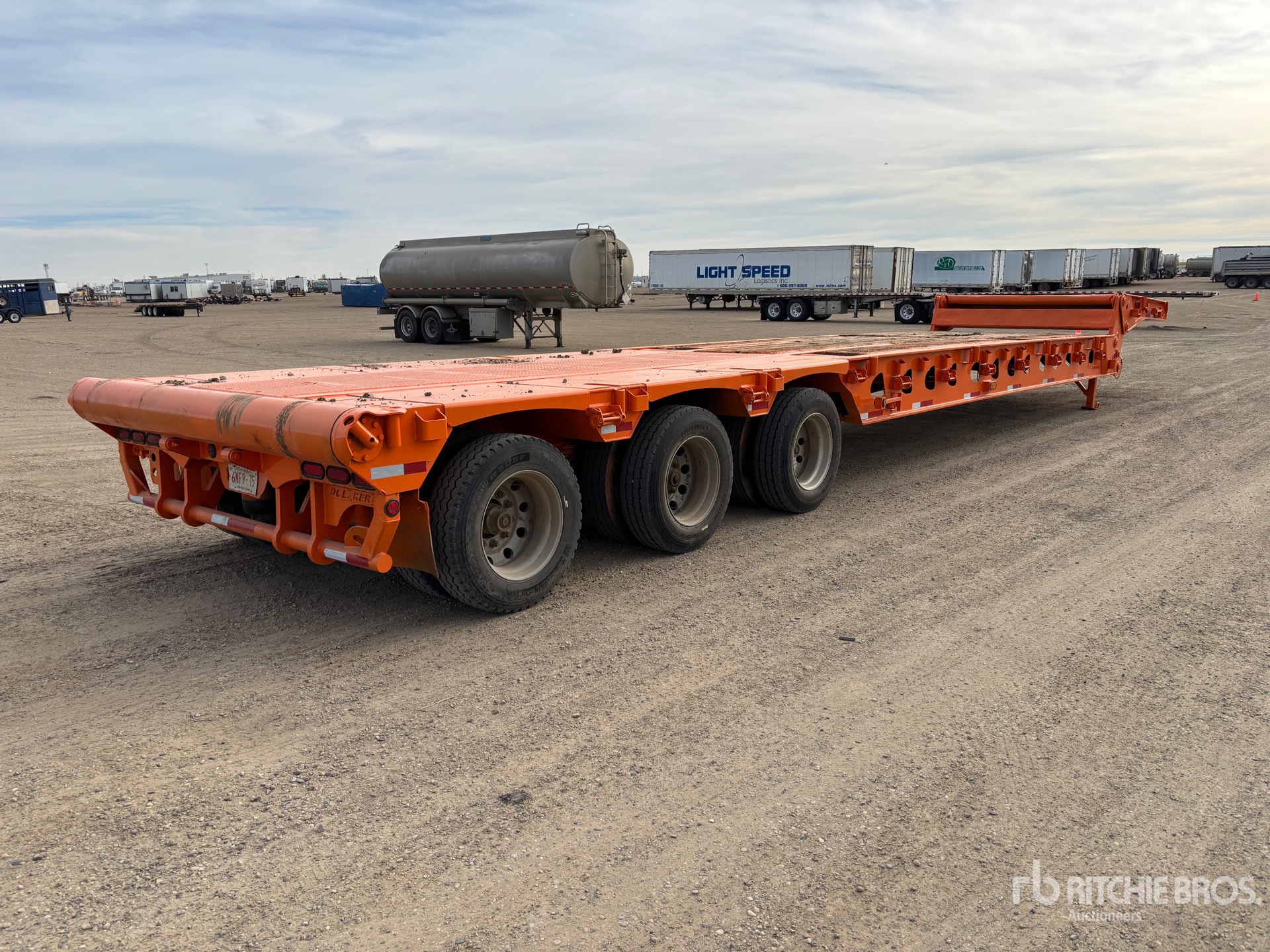 2009 Doepker 50 TON 52 FT TRI/A