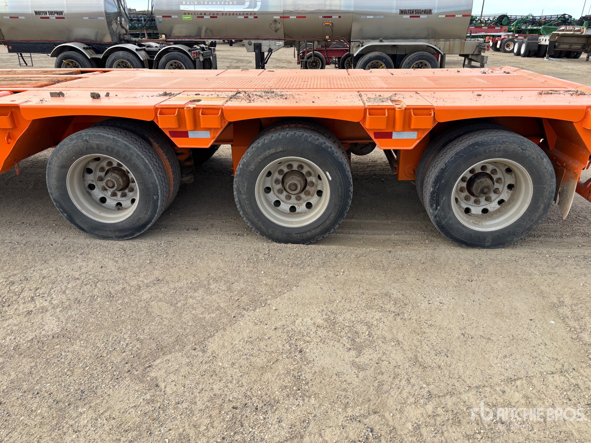 2009 Doepker 50 TON 52 FT TRI/A