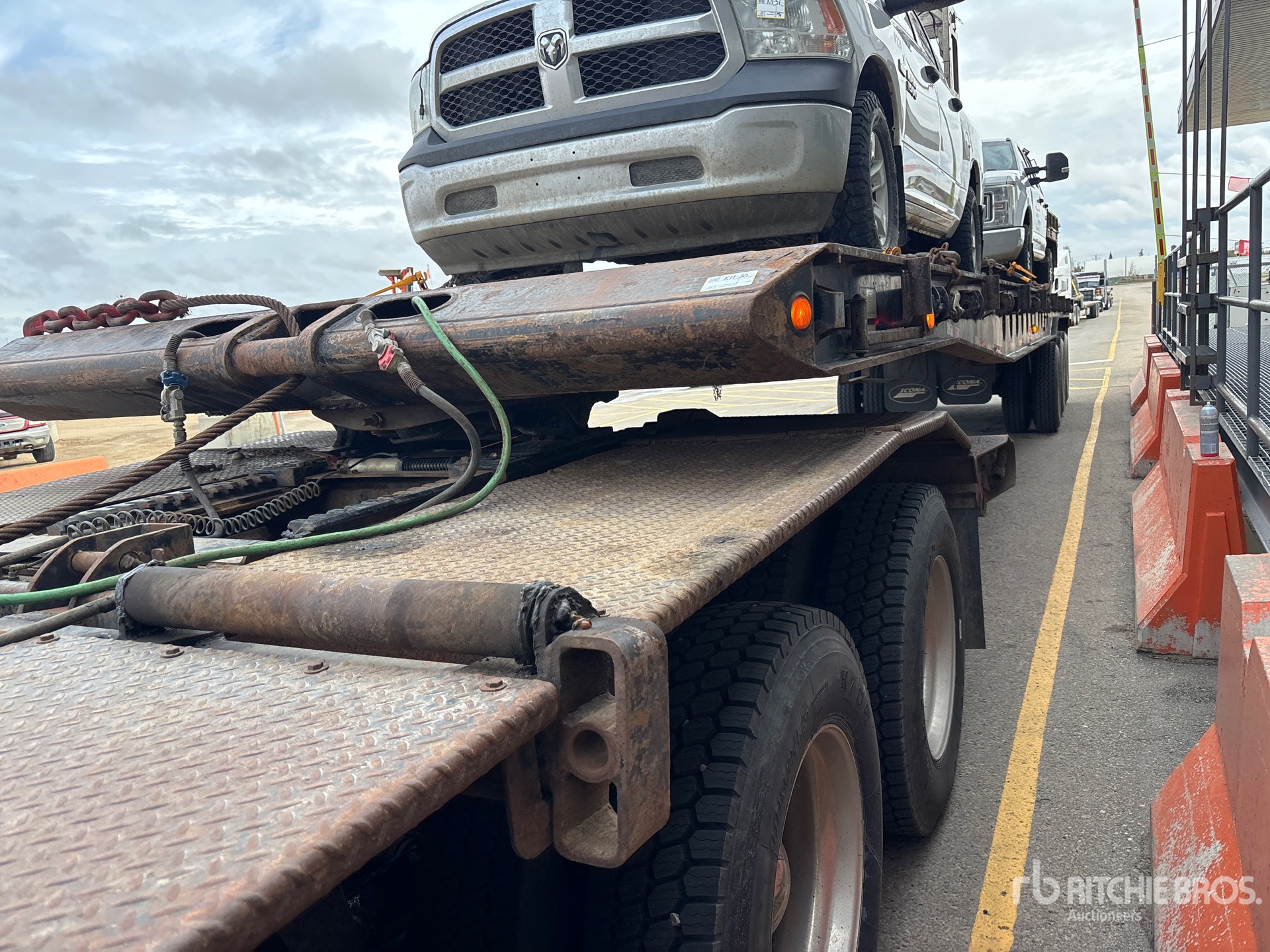 2005 Scona 49 FT TRI/A FLATBED