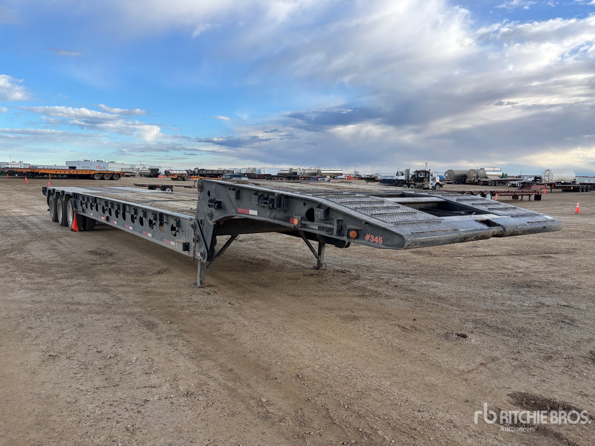 2014 Doepker 45 TON 55 FT TRI/A