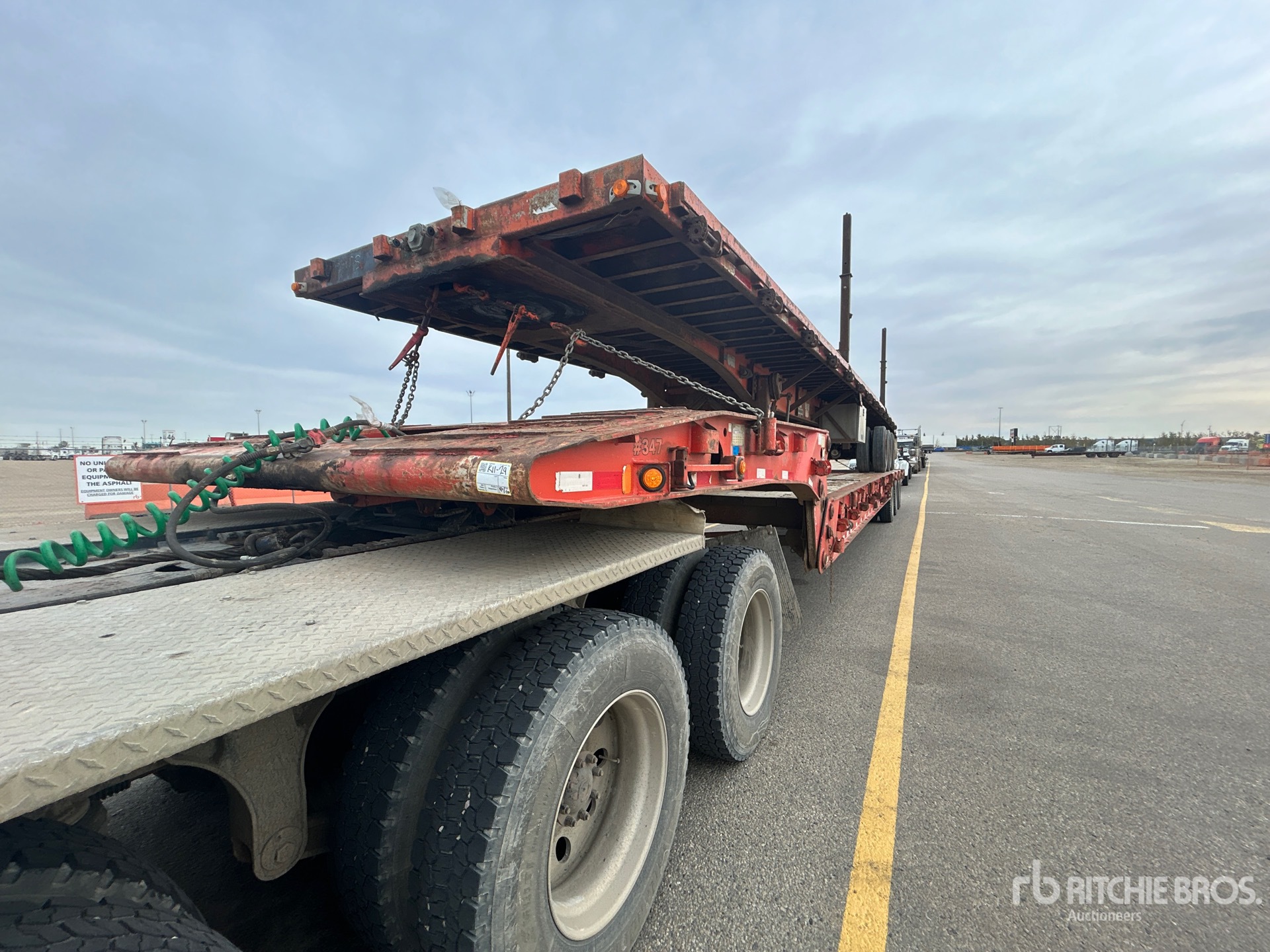 2014 Doepker 40 TON 53 FT TRI/A