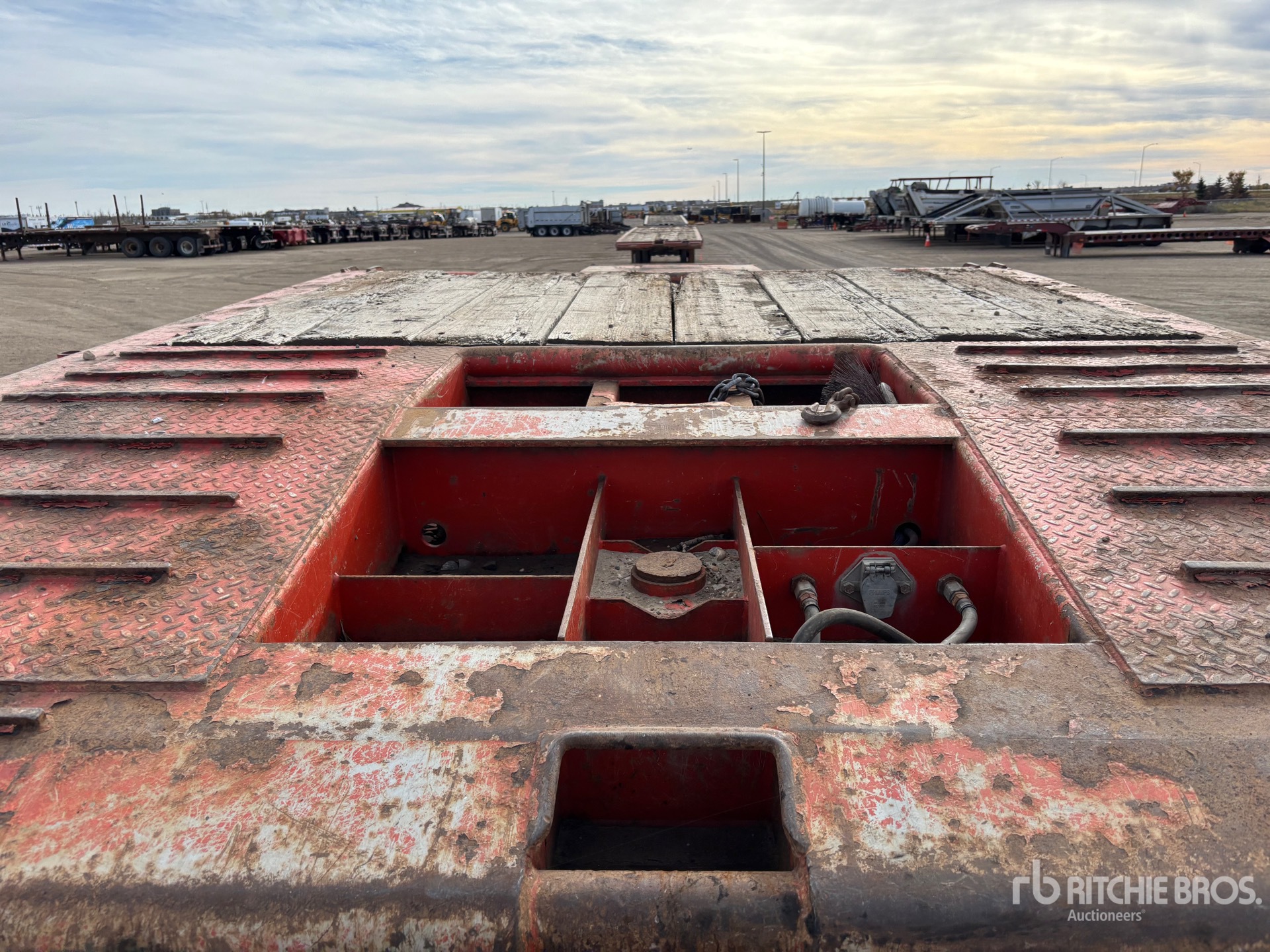 2014 Doepker 40 TON 53 FT TRI/A