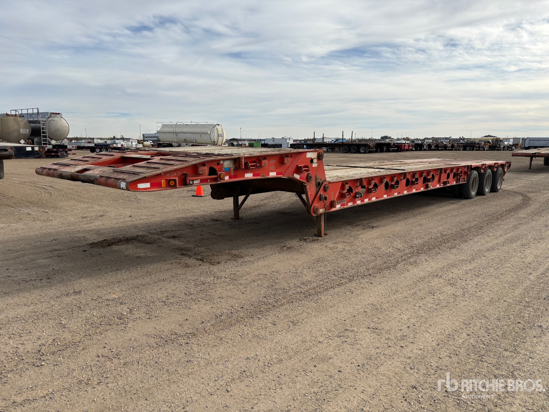 Photo of 2014 Doepker 40 ton 53 ft Tri/A