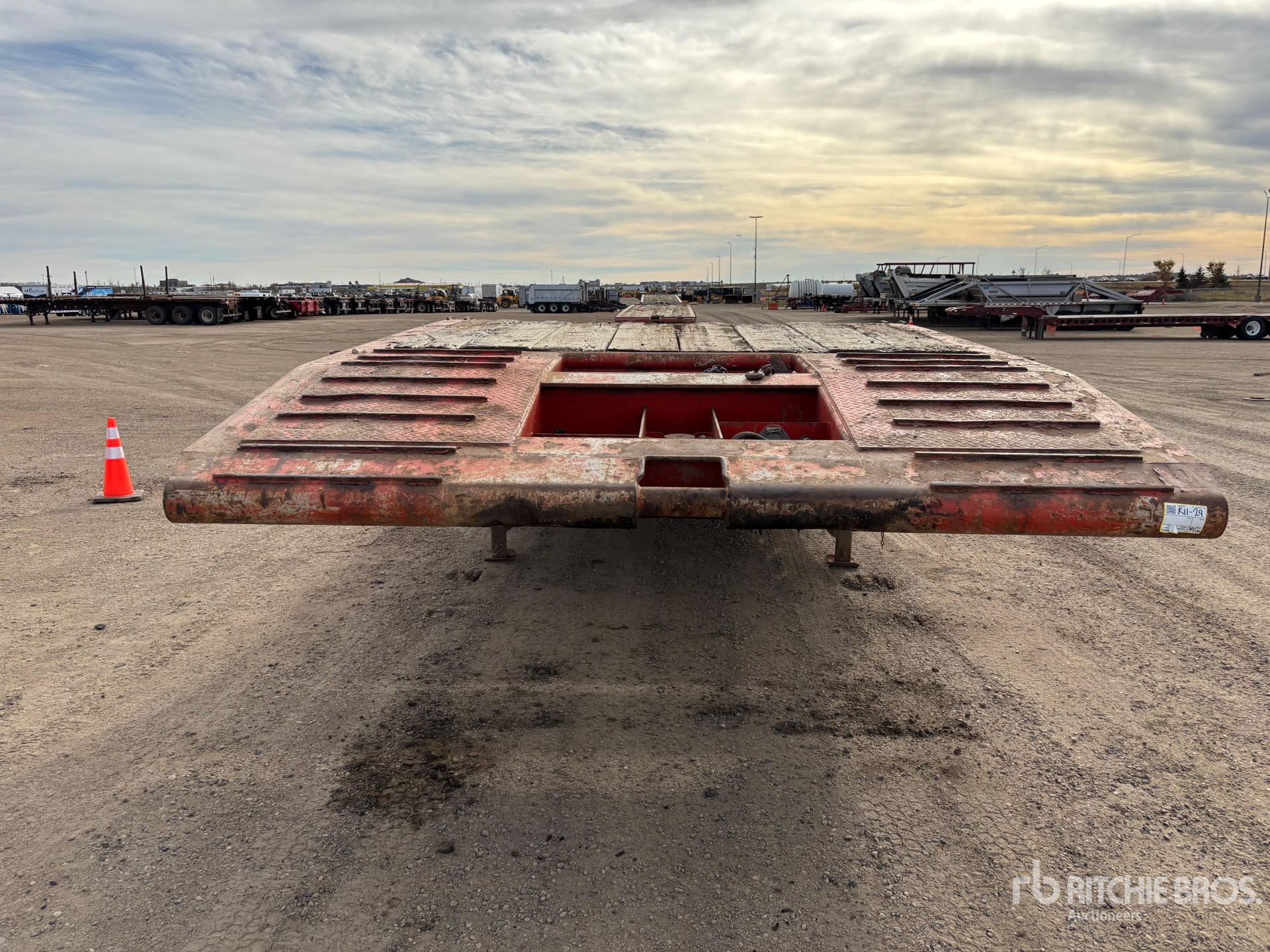2014 Doepker 40 TON 53 FT TRI/A
