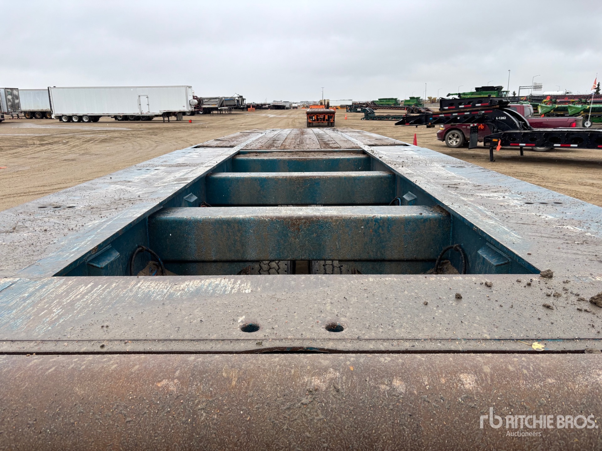 2018 Doepker 53 FT 24-WHEEL FLATBED