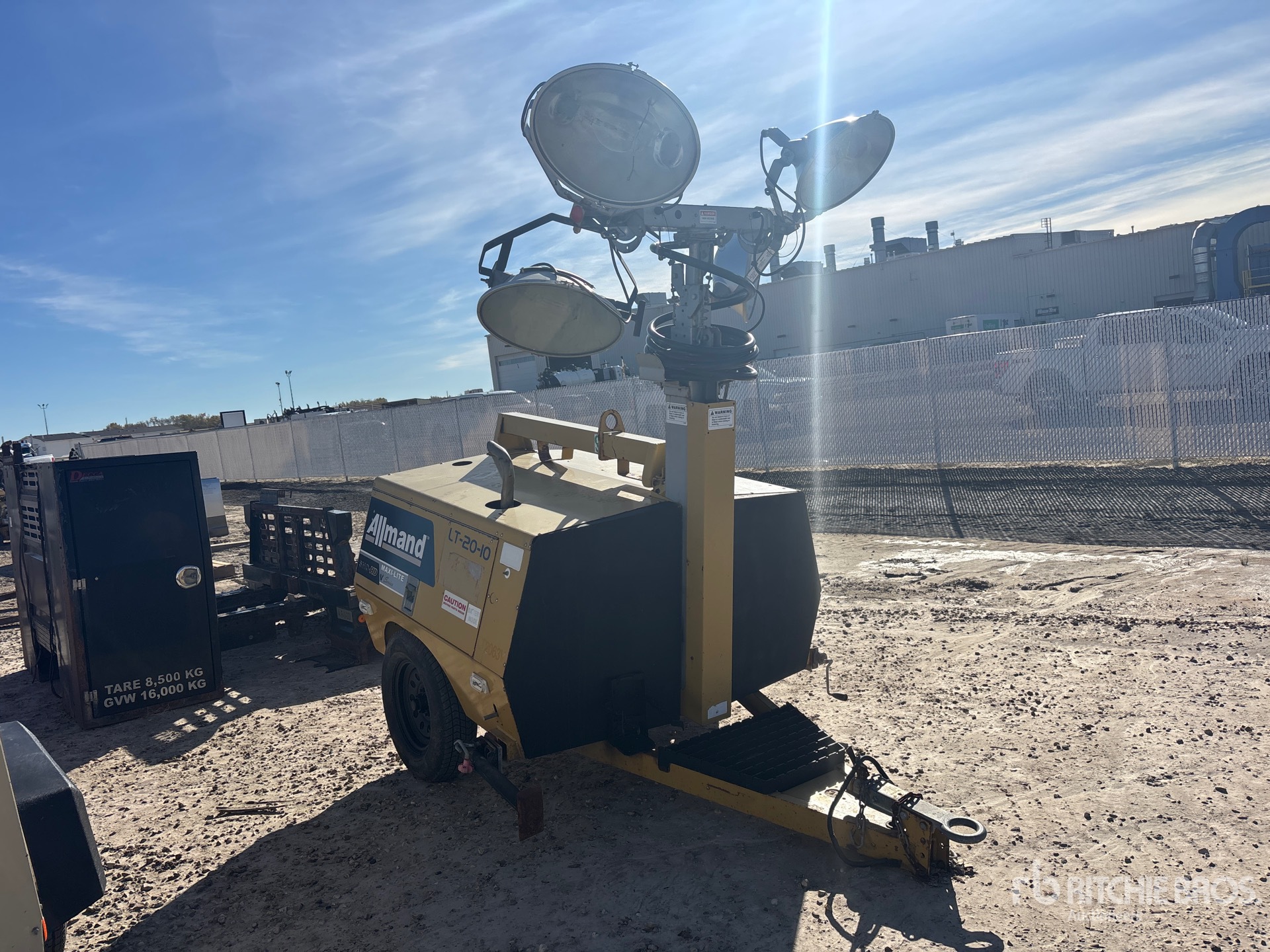 2012 Allmand MAXI-LITE V SER