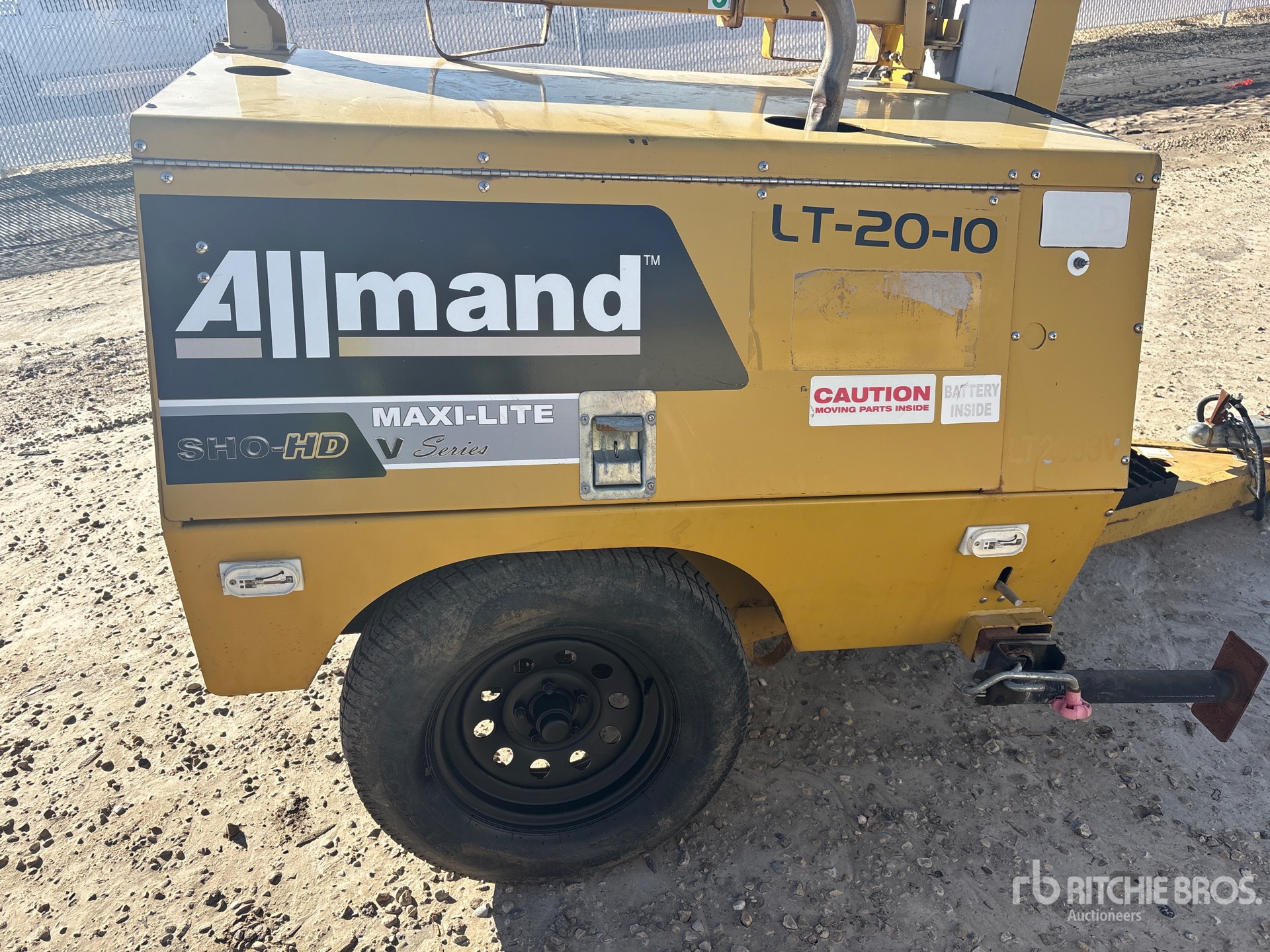 2012 Allmand MAXI-LITE V SER