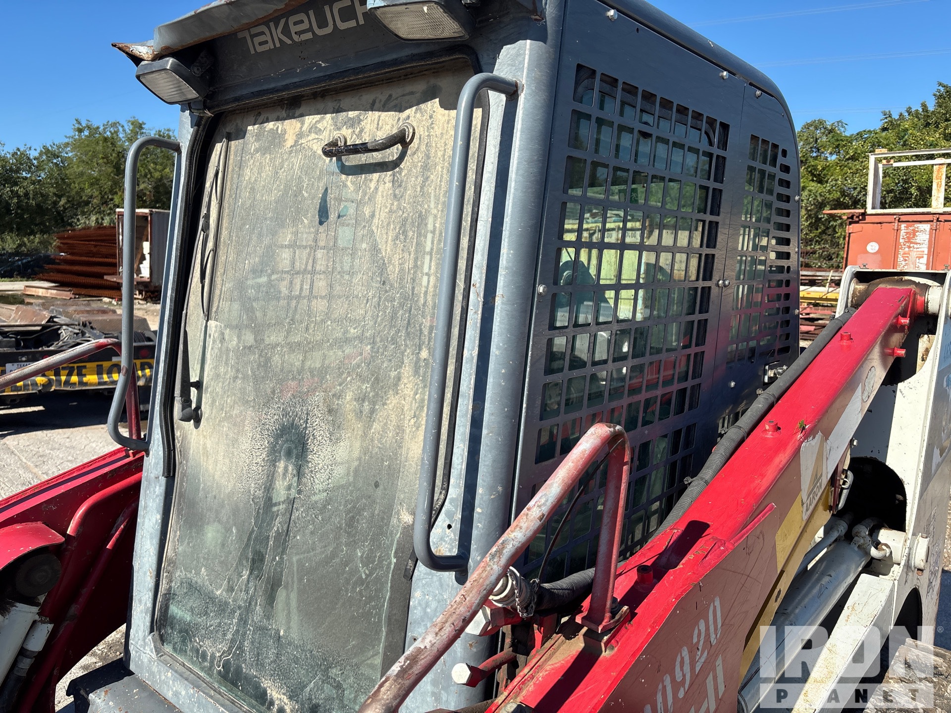 Takeuchi TL12