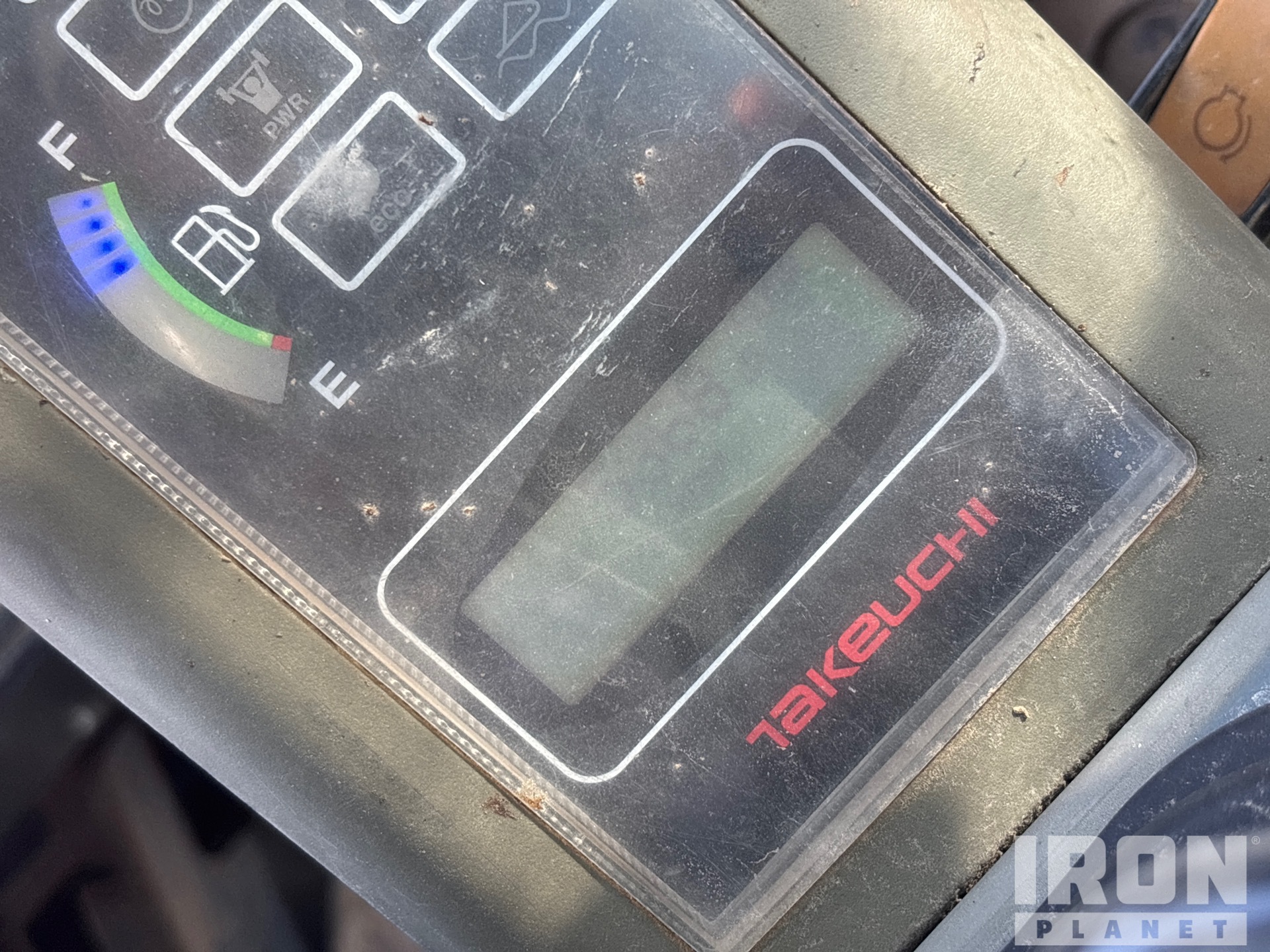 Takeuchi TL12