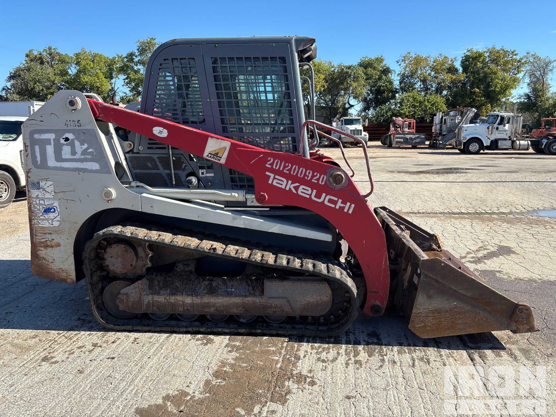 Takeuchi TL12