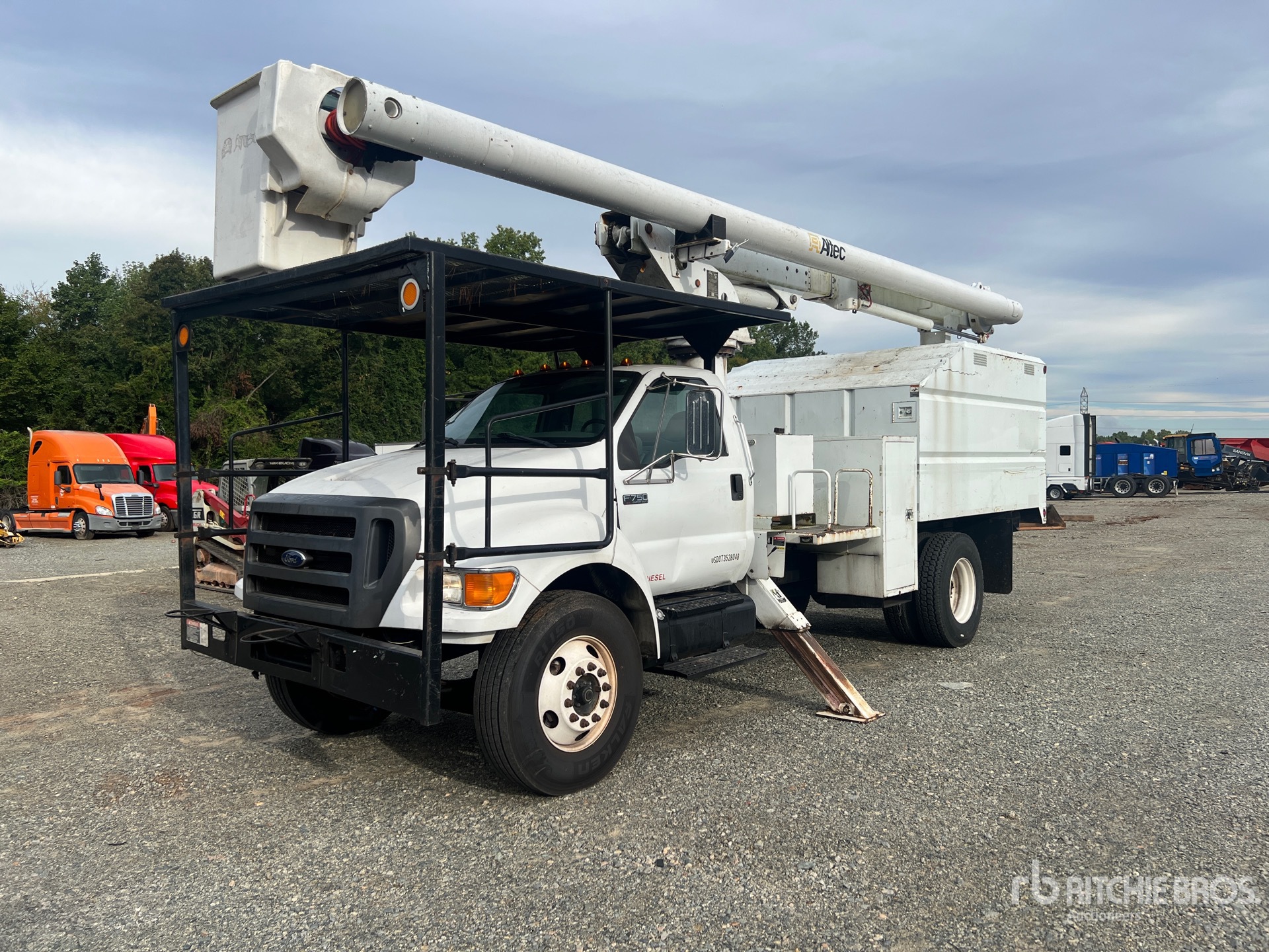 Photo of 2008 Ford F-750