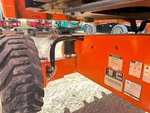 Chassis with Sistema frenante