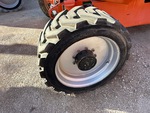 Drivetrain with Right Rear Final Drive