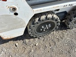 Podwozie with Right Rear Tire