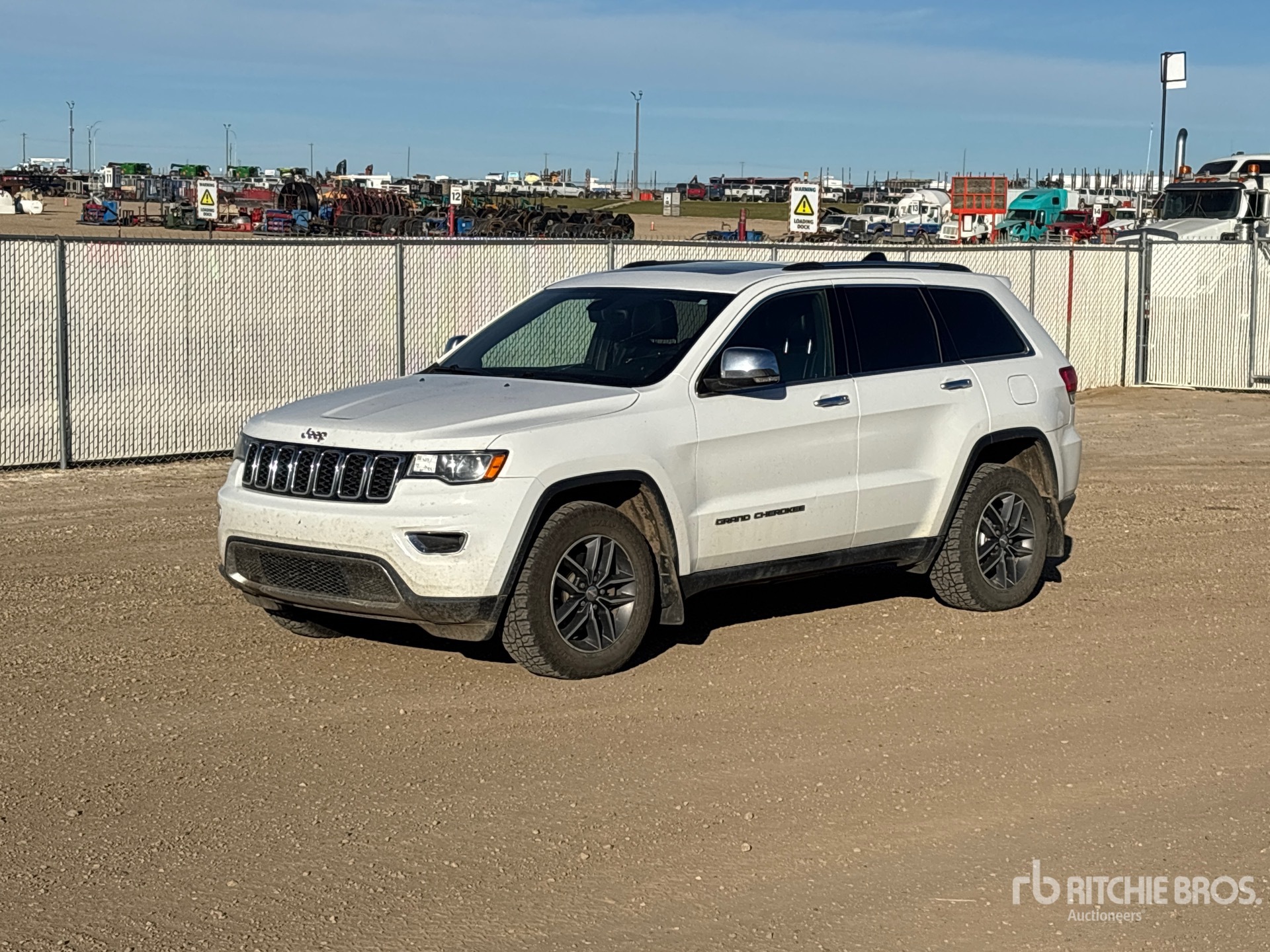 2017 Jeep GRAND CHEROKEE