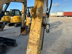 Hydraulics with Auxiliary Hydraulic Plumbing