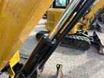 Hydraulics with Ausleger Hubzylinder