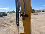 Hydraulics with Auxiliary Hydraulic Plumbing