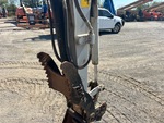 Hydraulics with Auxiliary Hydraulic Plumbing