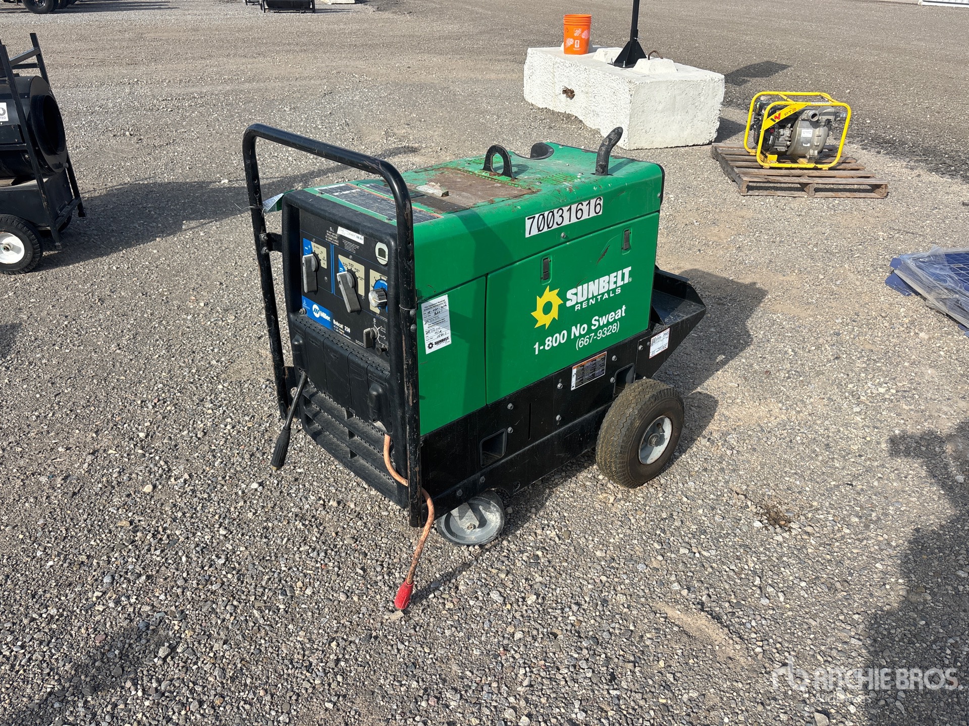 Photo of 2018 Miller BOBCAT 250 NTLP