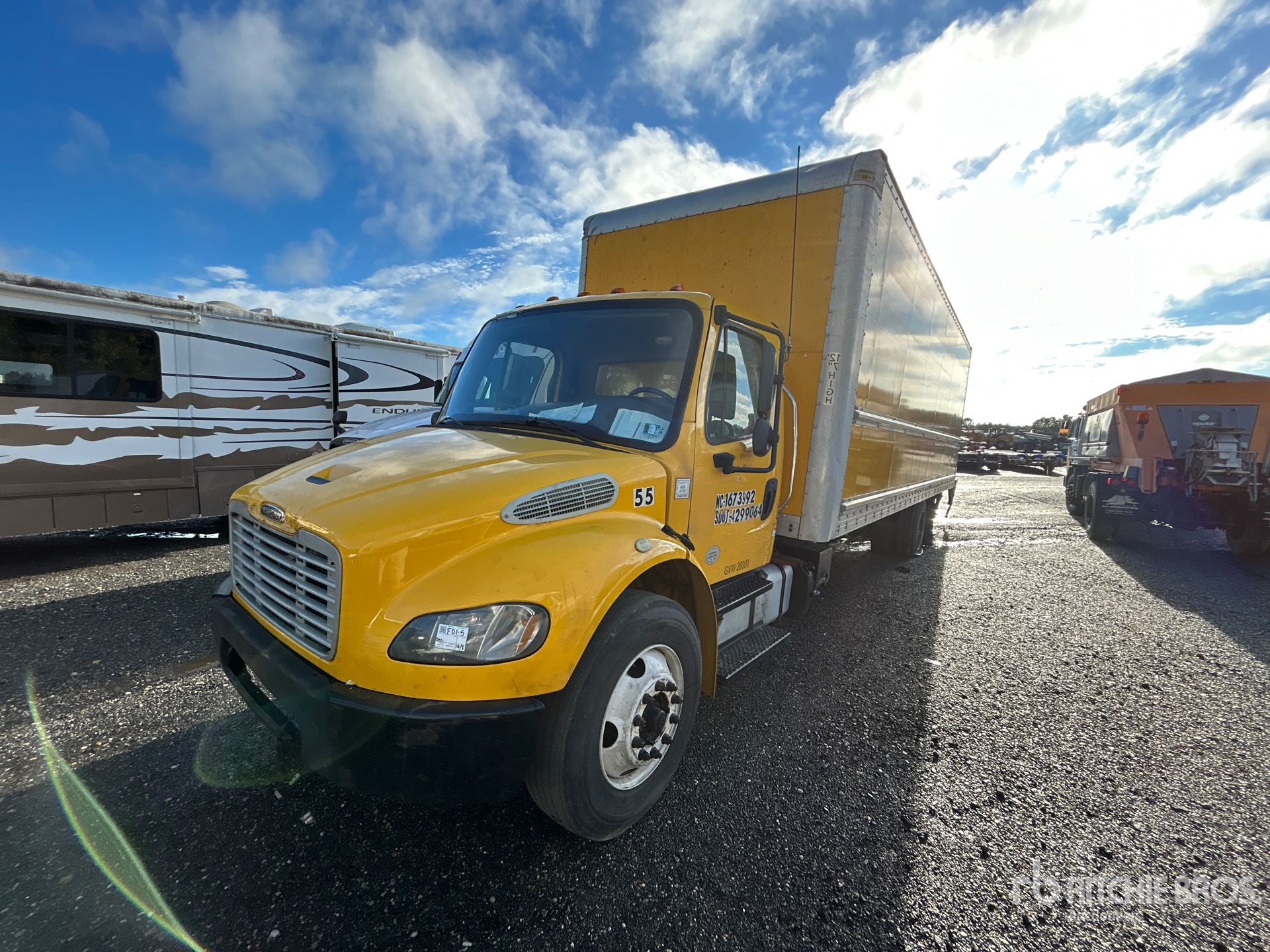 2019 Freightliner M2 106