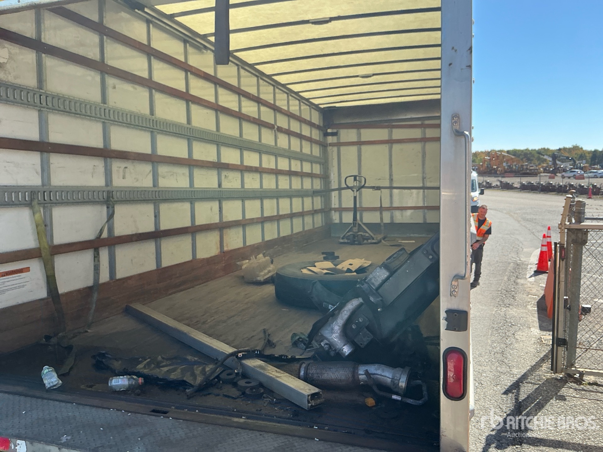 2019 Freightliner M2 106