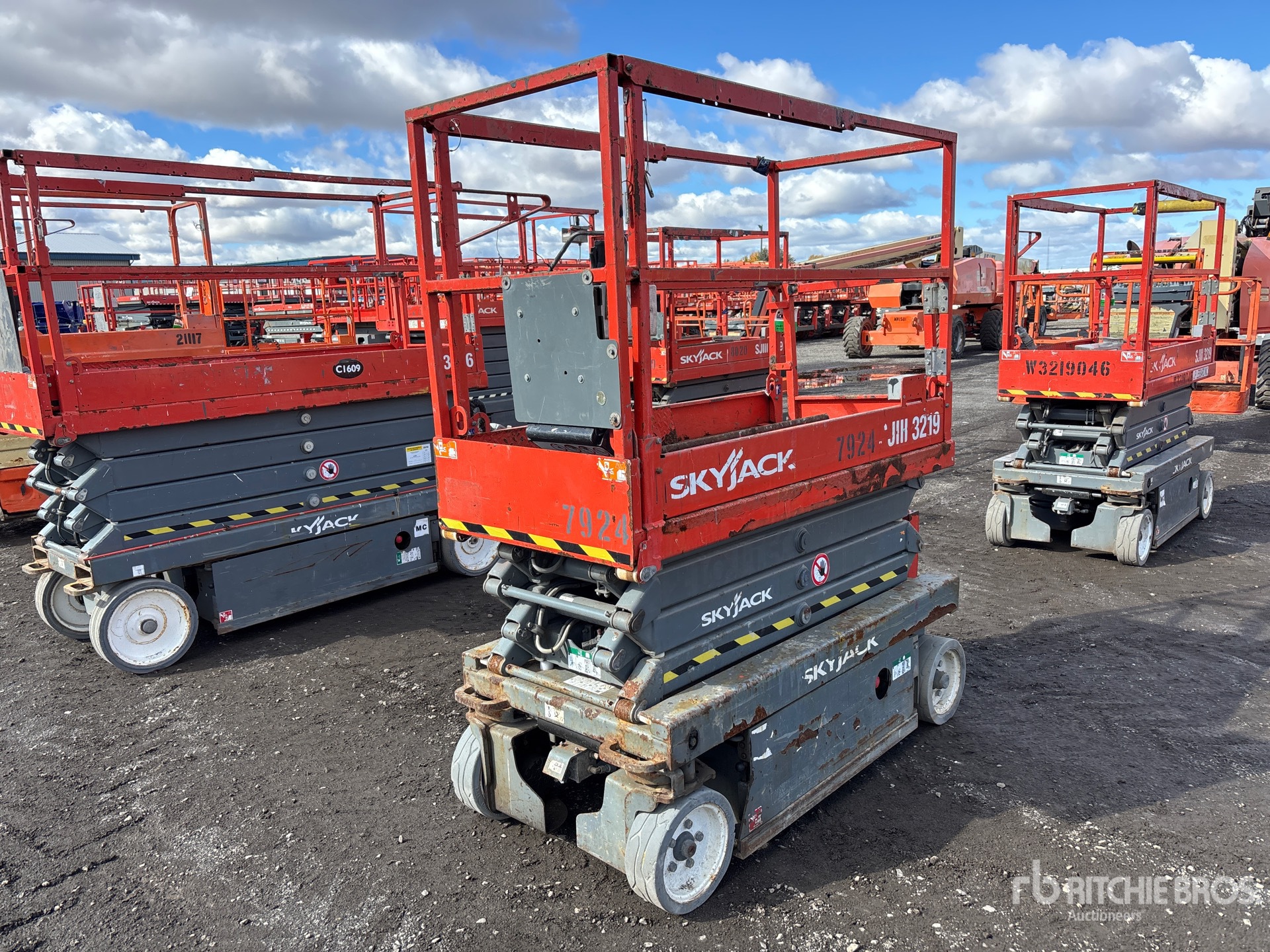 2017 Skyjack SJIII3219