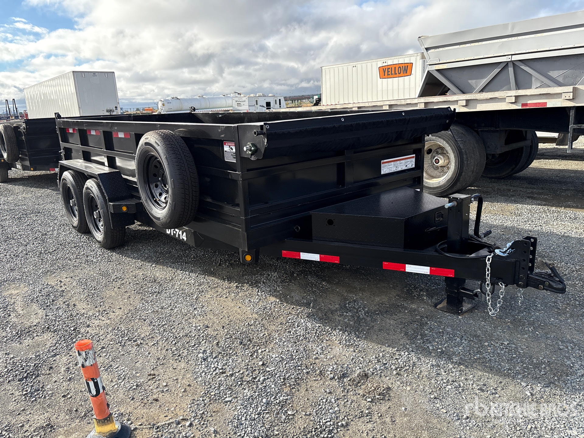 2027 DENTON DT-7142