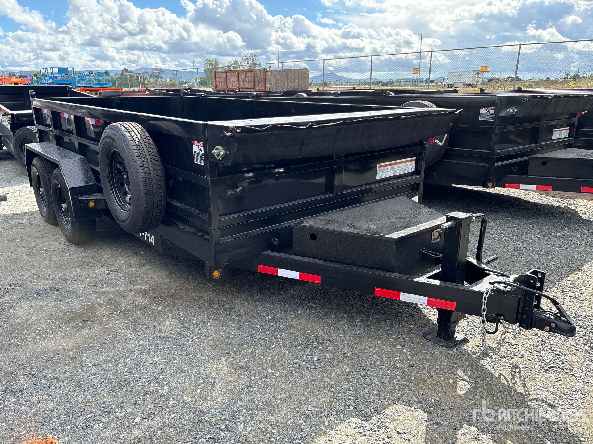 2027 DENTON DT-7142