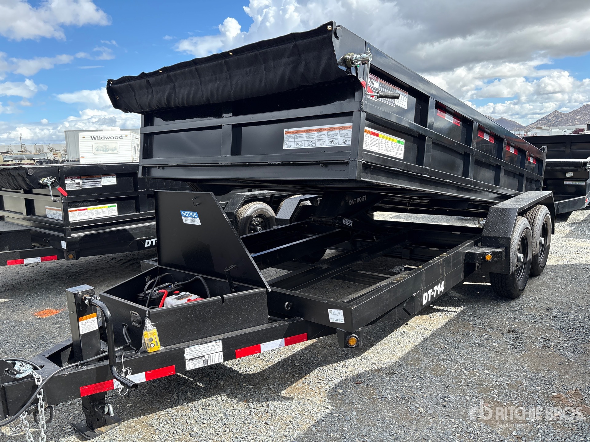 2027 DENTON DT-7142