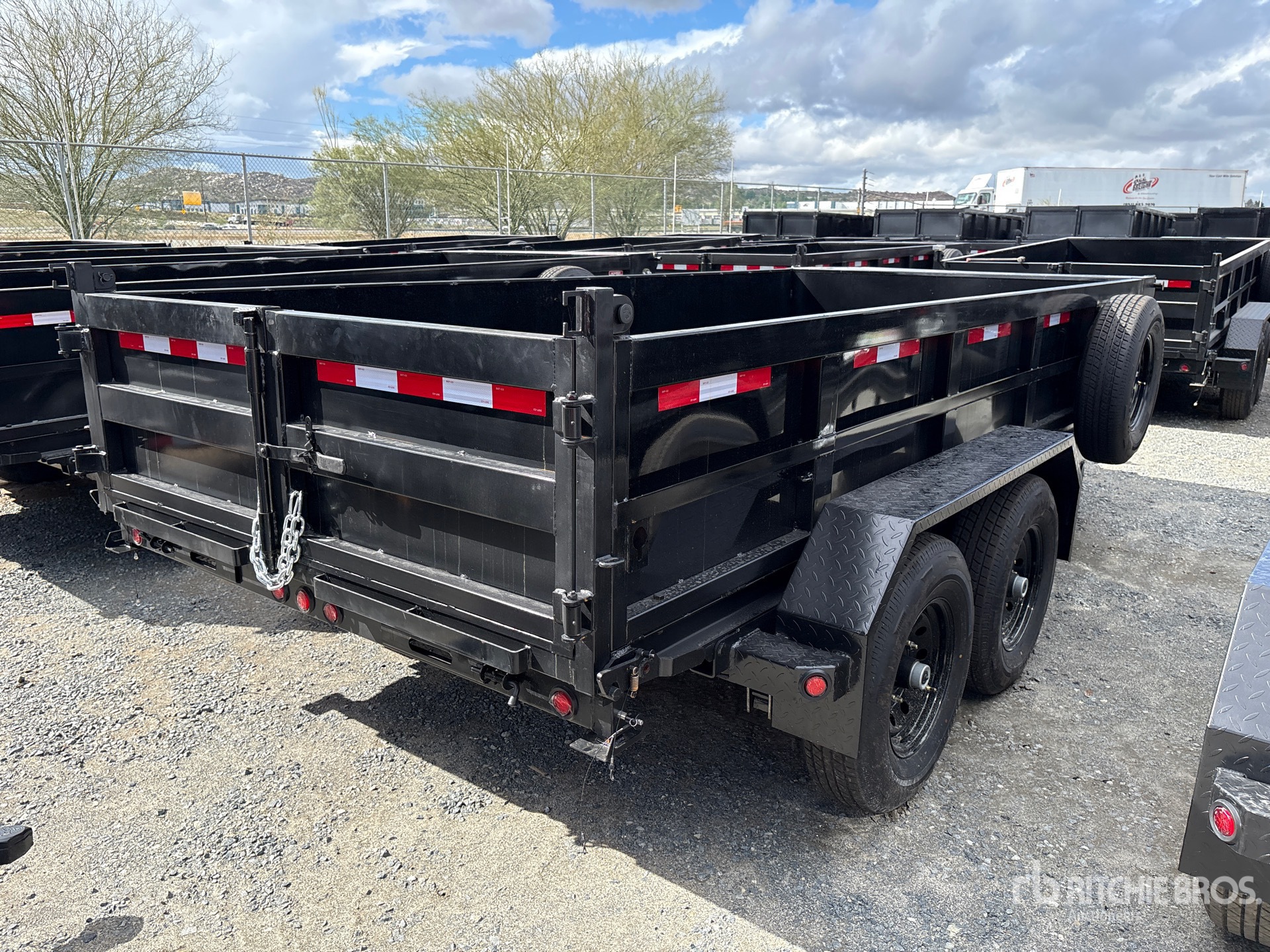 2027 DENTON DT-7142