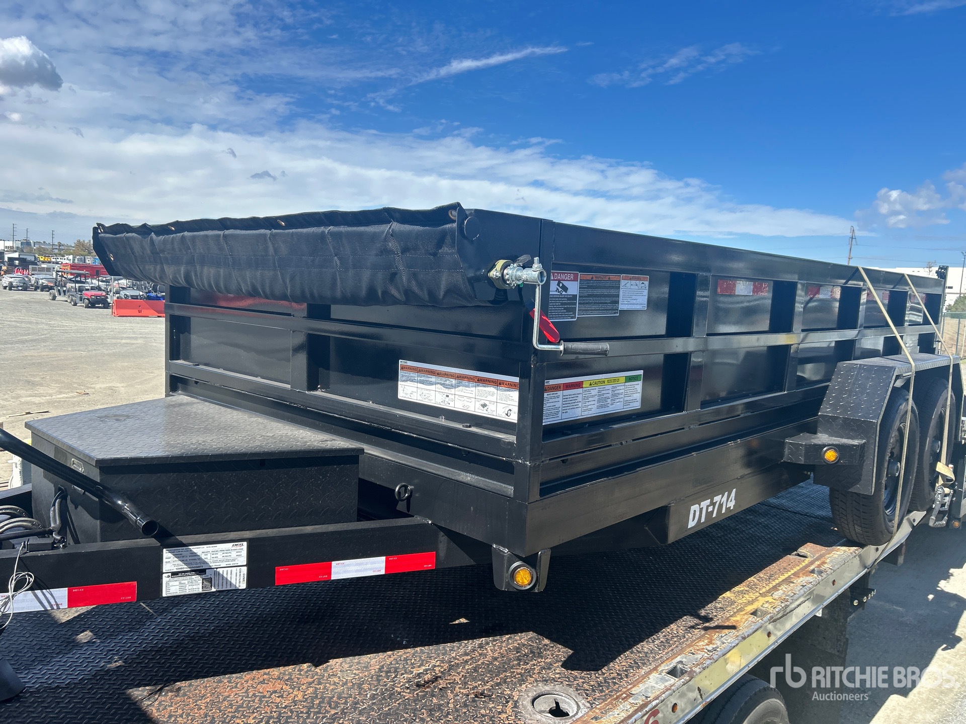 2027 DENTON DT-7142
