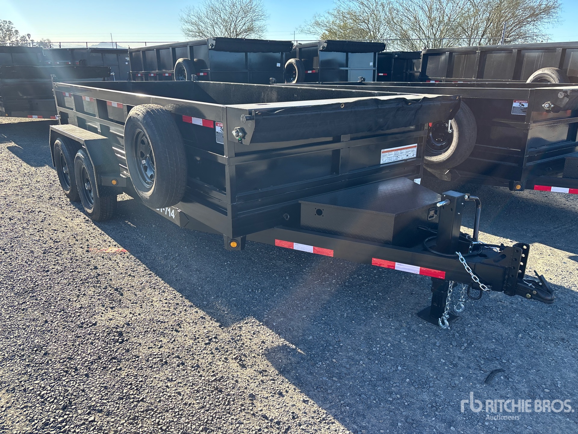 2027 DENTON DT-7142