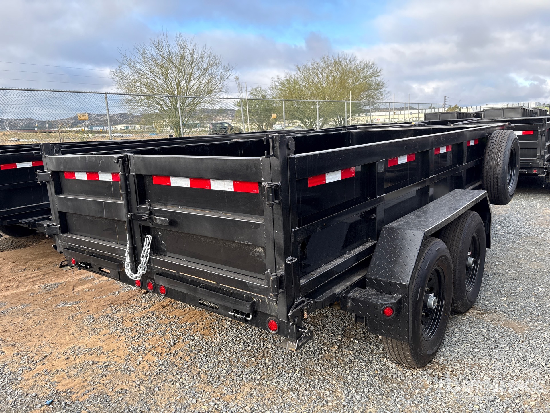 2027 DENTON DT-7142