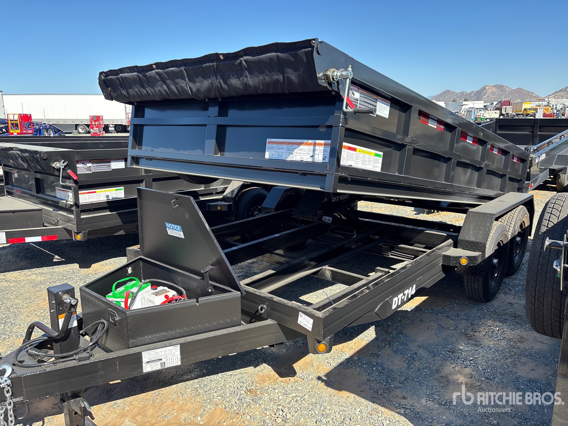 2027 DENTON DT-7142
