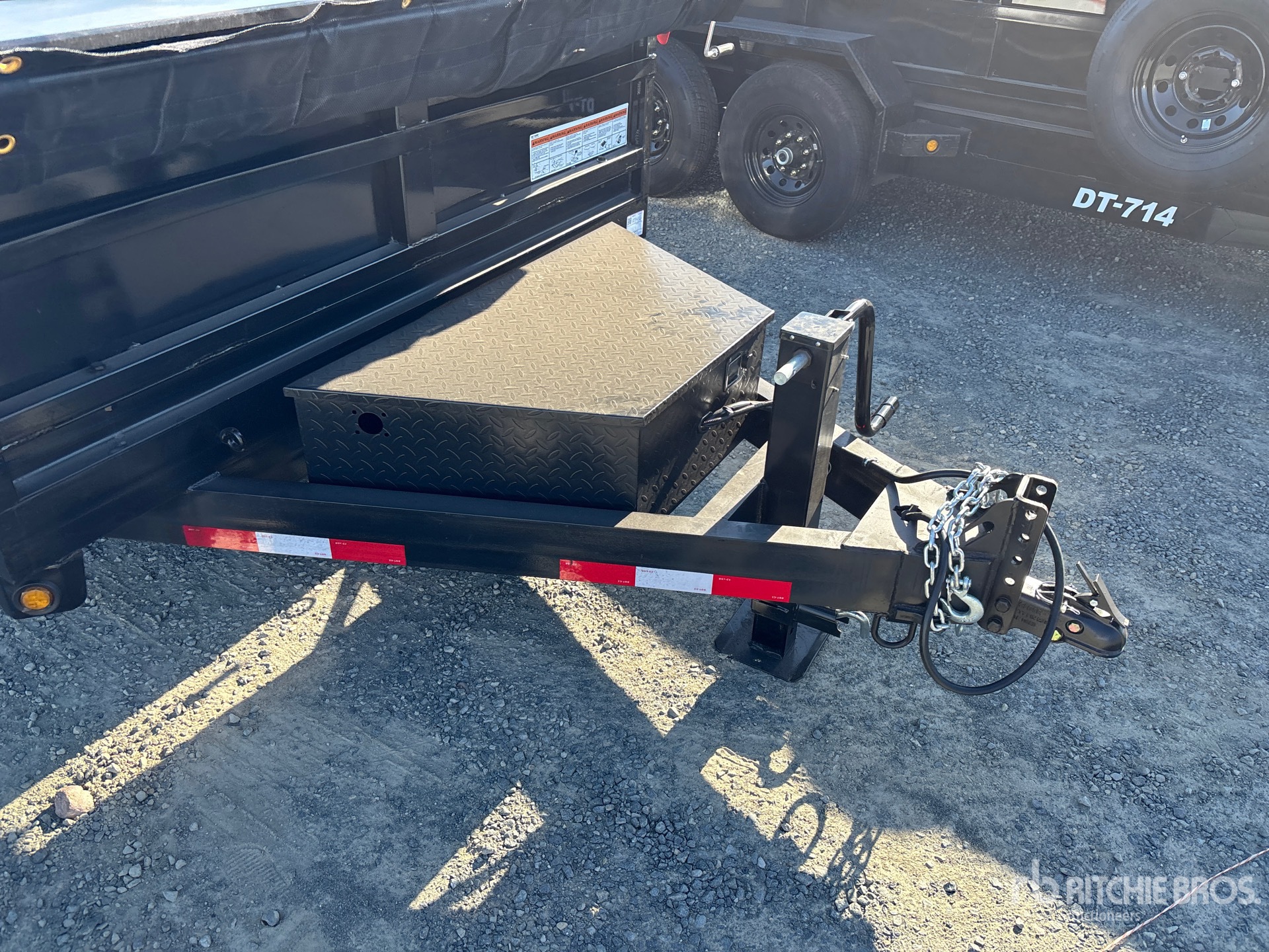 2027 DENTON DT-7142