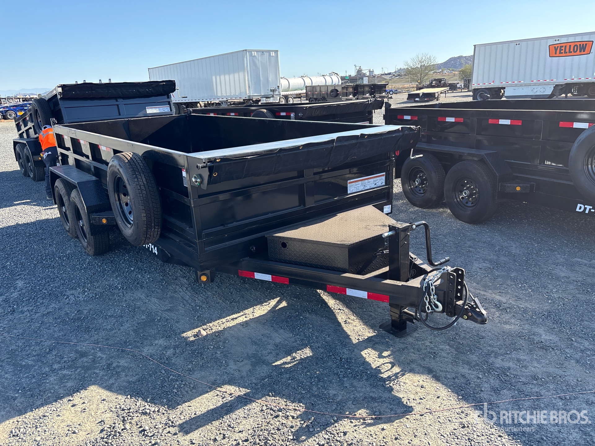 2027 DENTON DT-7142