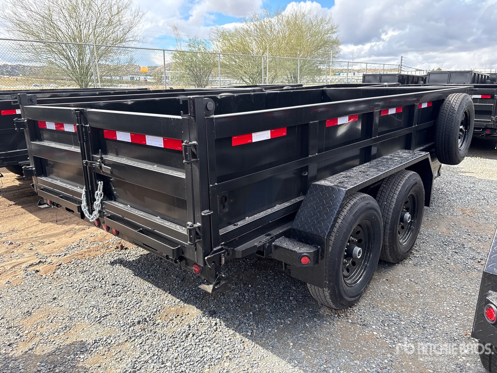 2027 DENTON DT-7142