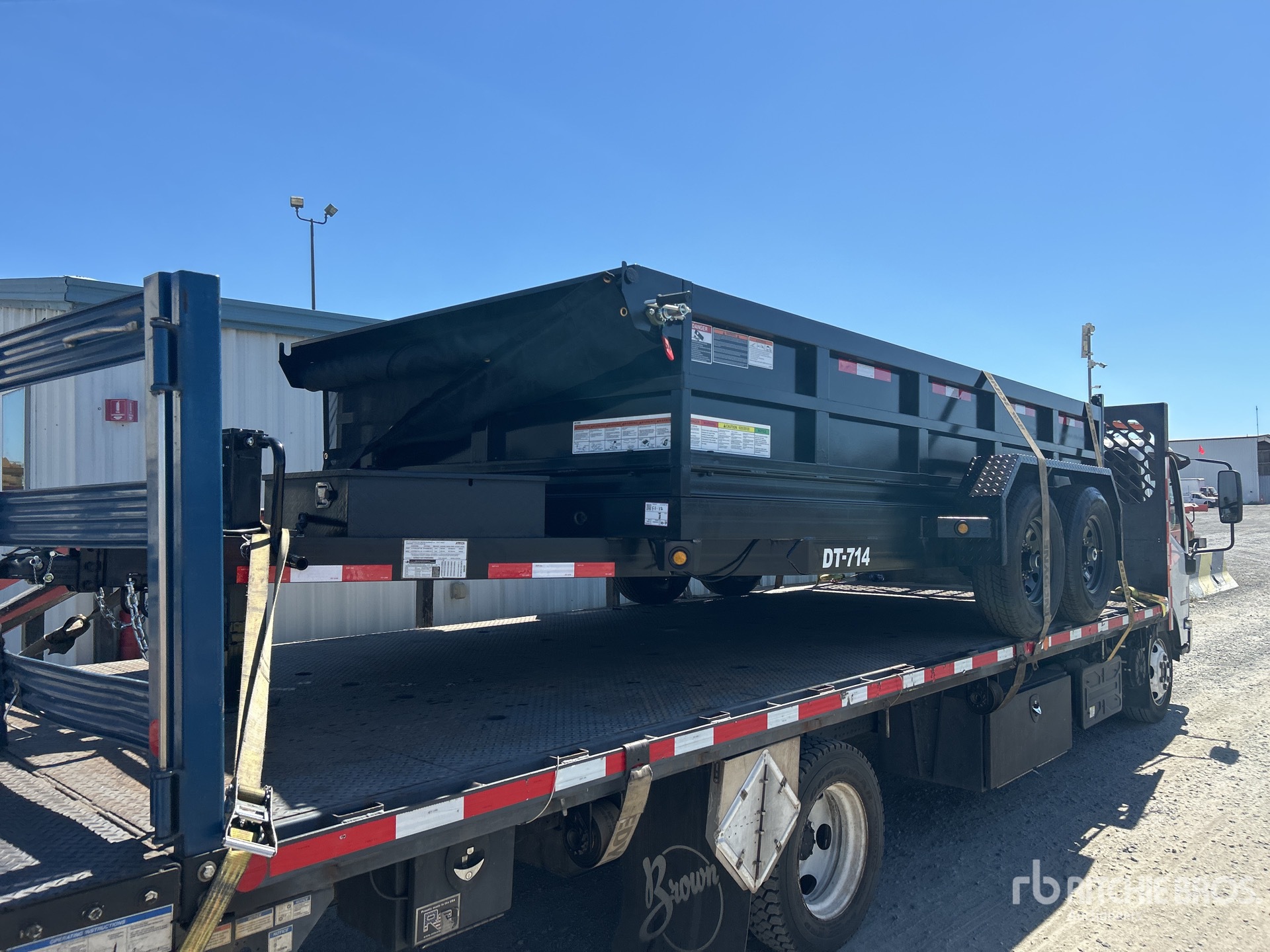 2027 DENTON DT-7142